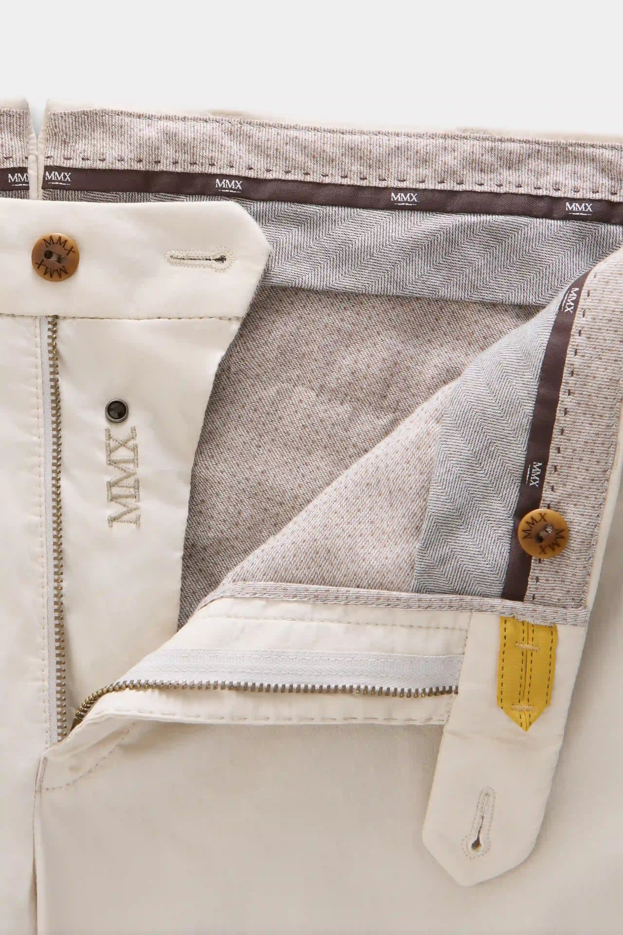 Lupus 1-7437 HIGH PERFORMANCE CHINO