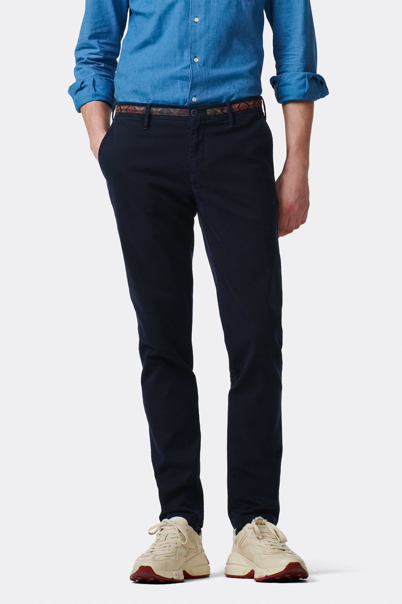 Apus 2-7647 MICRO STRUCTURE